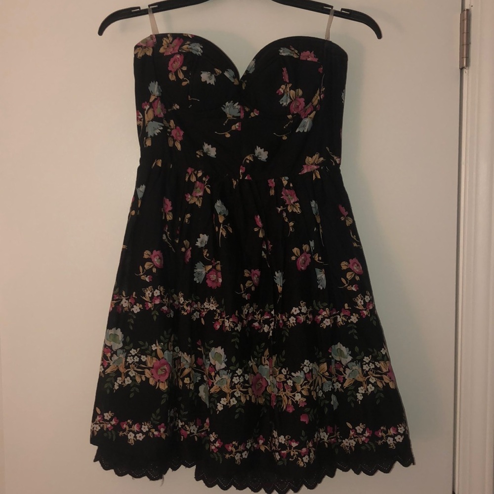 Strapless Black Floral Forever 21 short dress